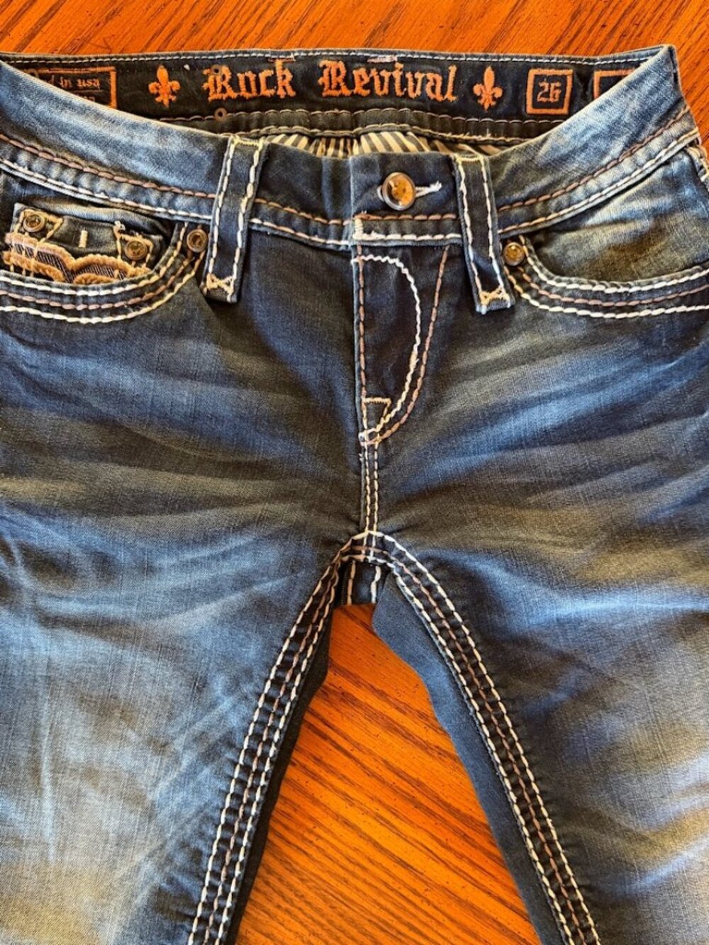 26/33 Avery Rock Revival Women's Jeans